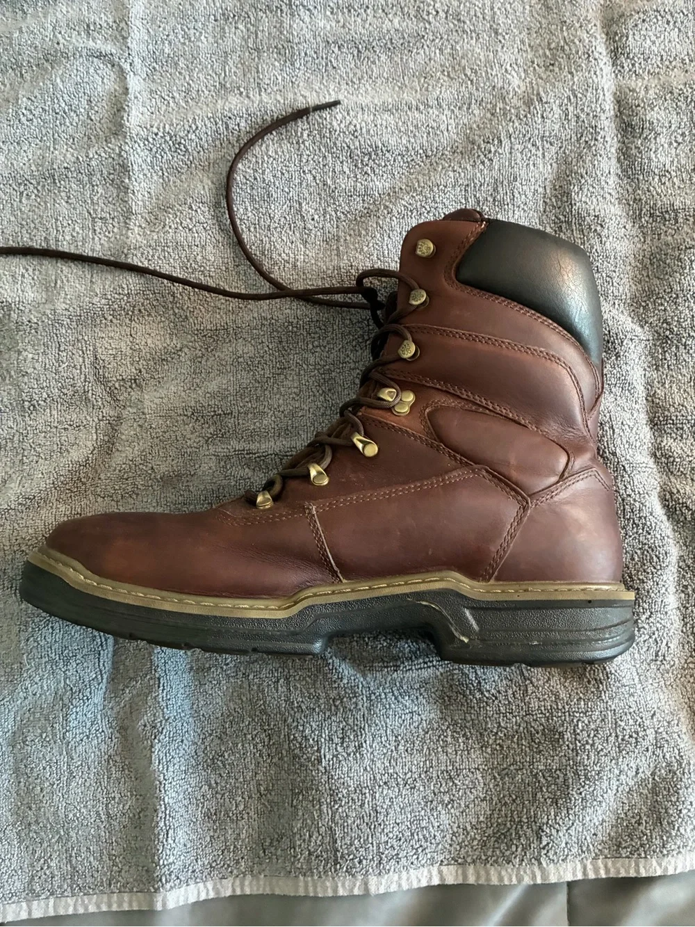 Wolverine Brown Leather Lace-Up Work Boots with Black Collar
